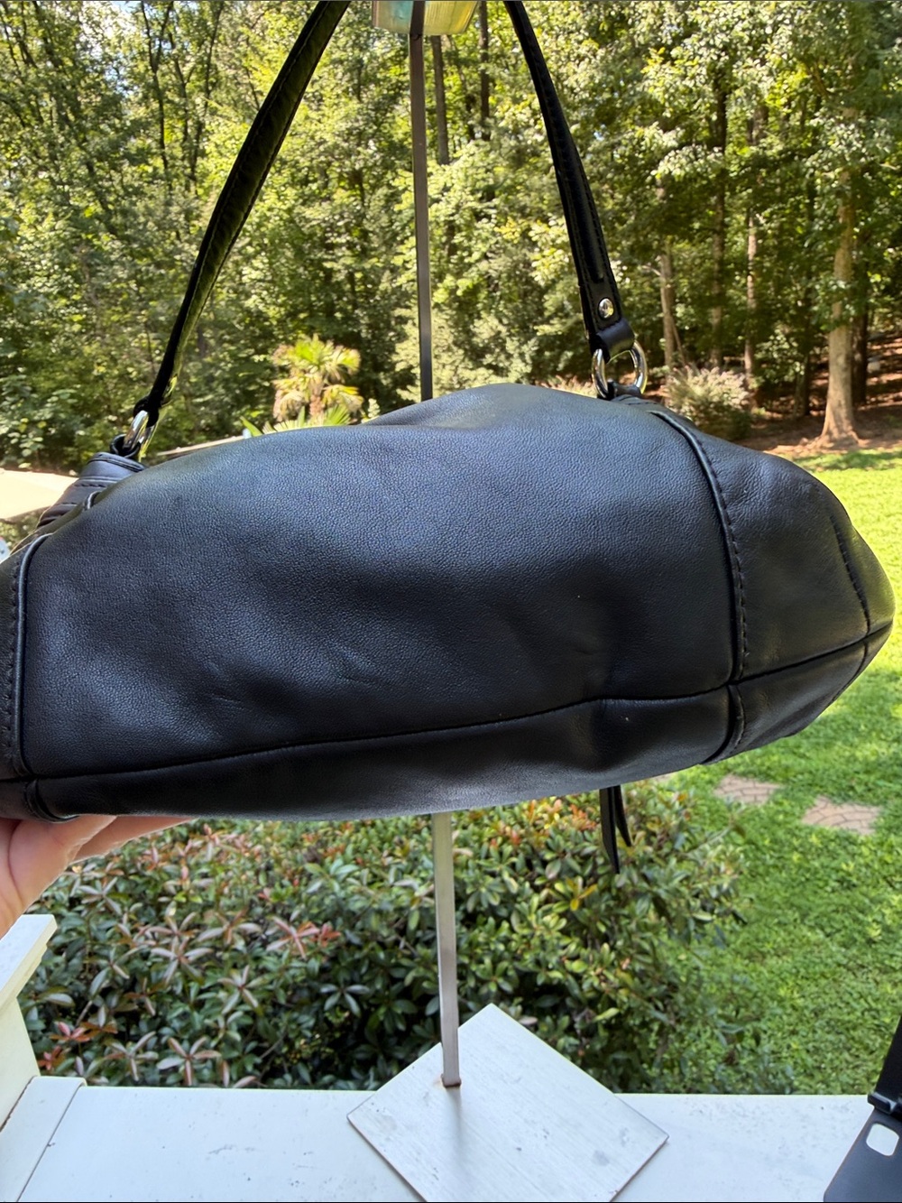 Coach Vintage Y2K Daisy Black Leather Shoulder Bag with Front Zip and Logo. - Picture 15 of 17
